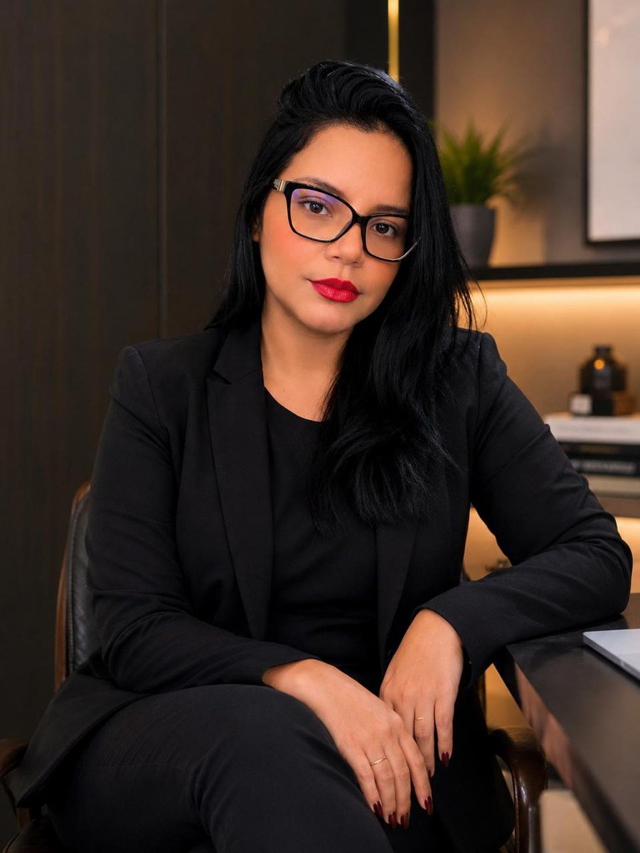 Dra. Sarah Vieira
